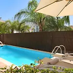 Artemis - 30m From Pernera Villa Protaras