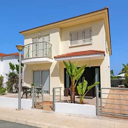 Artemis - 30m From Pernera Villa