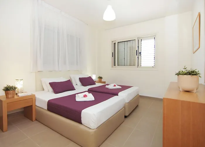 Artemis - 30m From Pernera Villa *