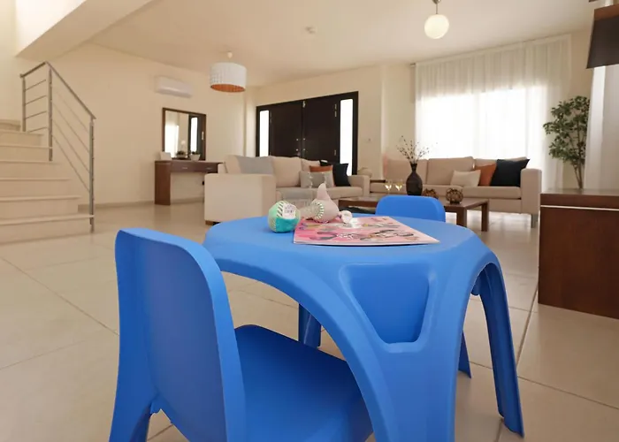 Villa Artemis - 30m From Pernera Protaras