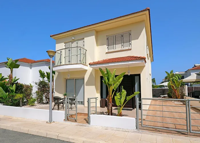 Artemis - 30m From Pernera Villa