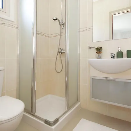 Tatil Evi Artemis - 30m From Pernera Protaras