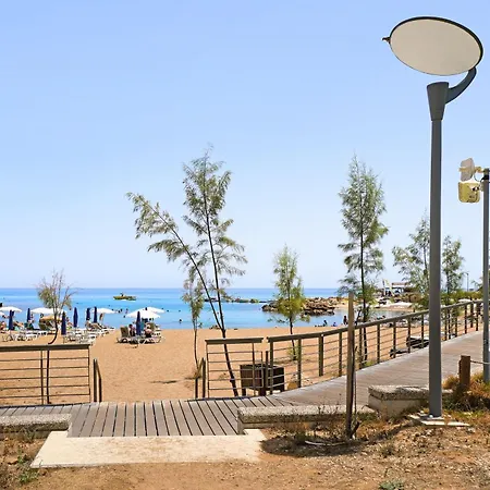 Artemis - 30m From Pernera * Protaras